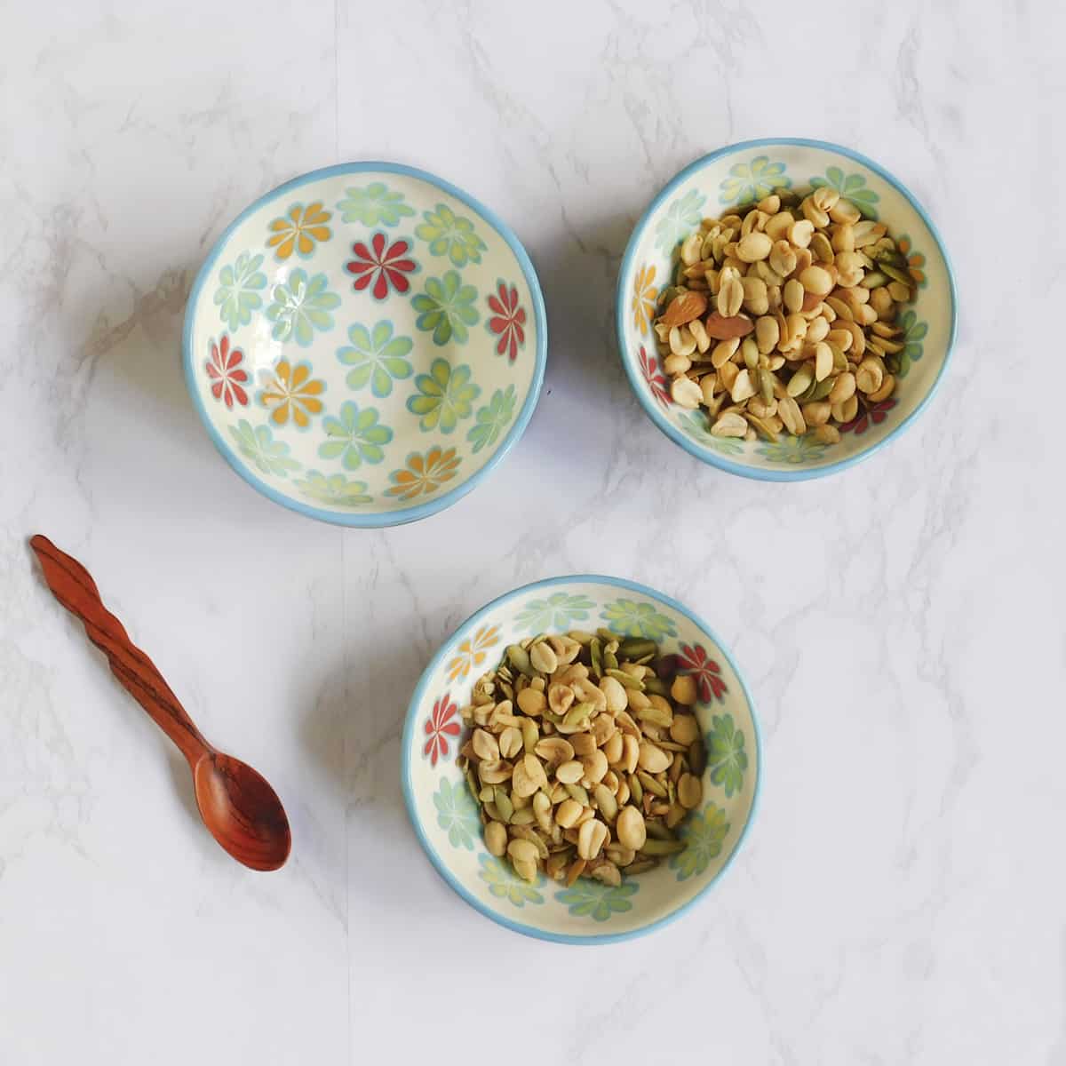 Handmade Ceramic Bowls Blue Floral Design Set of 4 - Medium